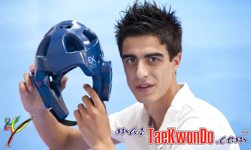 El Bi Campeón del Mundo y Campeón Olímpico de España, Joel González, habló en exclusiva con masTaekwondo.com para el programa Full Access Pass, y dio su opinión sobre la llegada de los “Cascos Electrónicos”. Sepan lo que dijo.