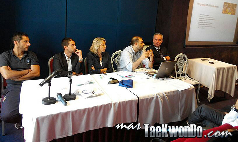 Foto durante la reunión técnica de la RFET