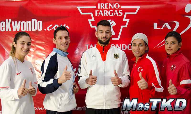 Campeones de Taekwondo en La Loma