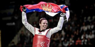 W-73kg victory ceremony